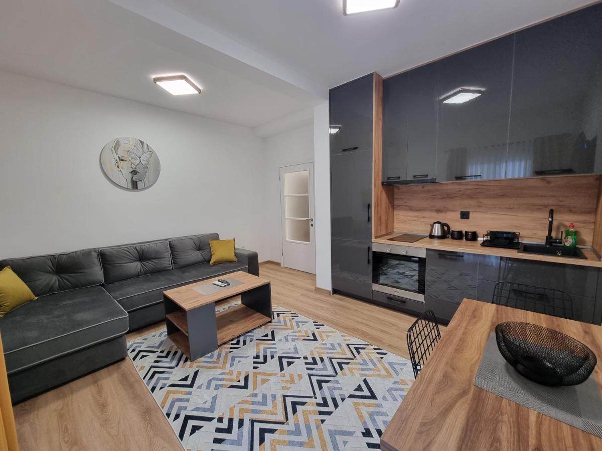 Dom B Apartments Budva Luaran gambar