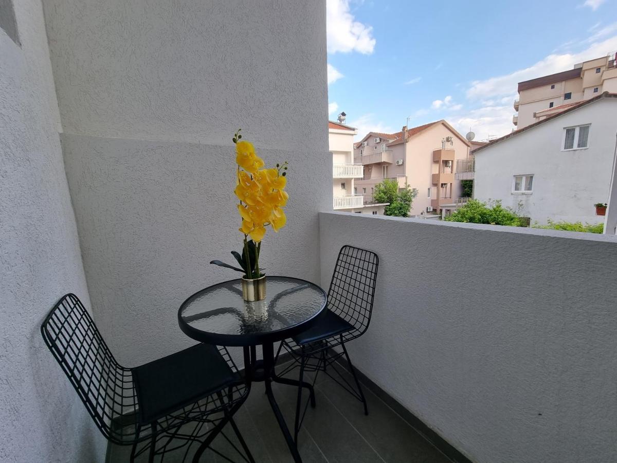 Dom B Apartments Budva Luaran gambar