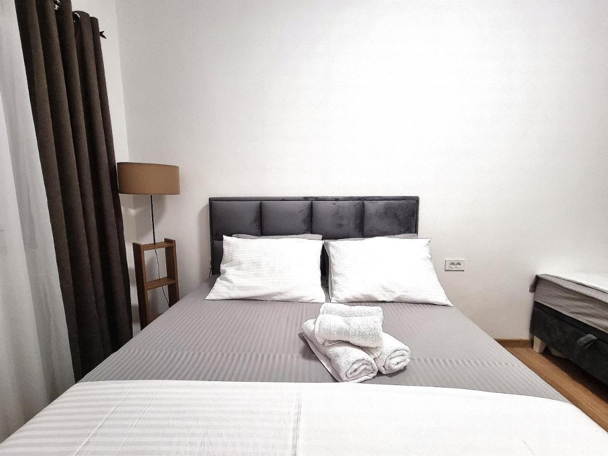 Dom B Apartments Budva Luaran gambar